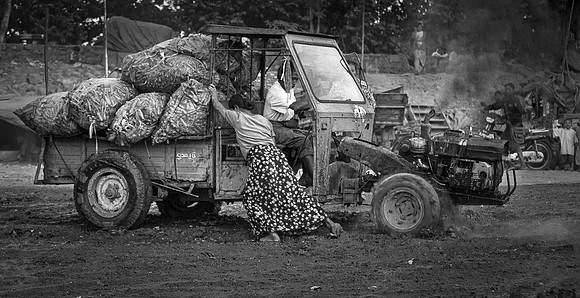 "Stuck", Myanmar