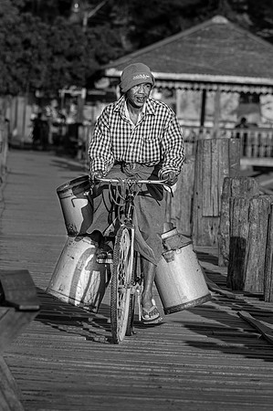 The Milkman, U Bein, Myanmar