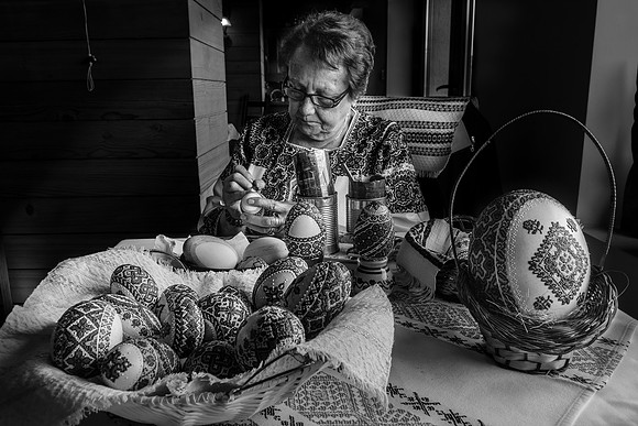 Decorating Goose Eggs, Romania