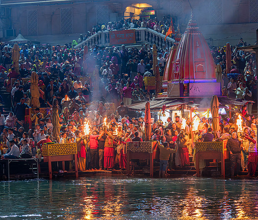 Lamp Offering Ceremony on the Ganges
