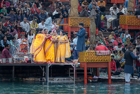 Lamp Offering Ceremony on the Ganges