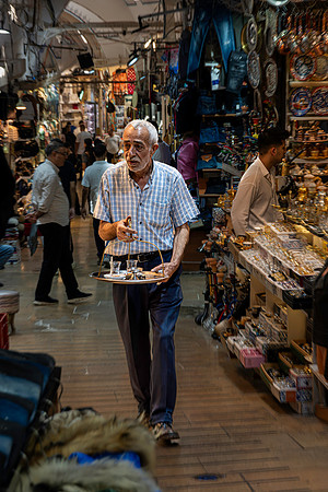 Tea Runner, Grand Bazaar, Istanbul