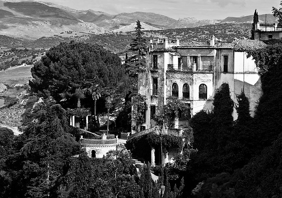 Foothills Villa