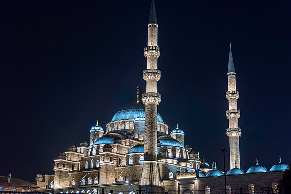 Yeni Camii Mosque, Istanbul (1600's)